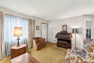 37 Leeds Dr, South Plainfield, NJ 07080 - Photo 9