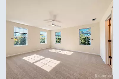 83 Depot Way, Dunellen, NJ 08812 - Photo 21