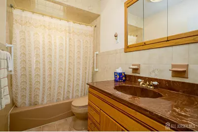 5 Berdine Court, Colonia, NJ 07067 - Photo 23