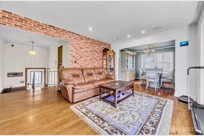 33 Mary Ellen Drive, Edison, NJ 08820 - Photo 9