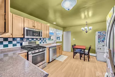 33 Mary Ellen Drive, Edison, NJ 08820 - Photo 15