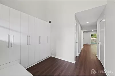192 Crestview Road, Bridgewater, NJ 08807 - Photo 3