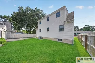 18 Woodland Rd, Spotswood, NJ 08884 - Photo 11