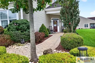254 Diamond Spring Dr, Monroe Township, NJ 08831 - Photo 3