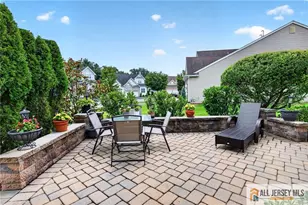 254 Diamond Spring Dr, Monroe Township, NJ 08831 - Photo 31