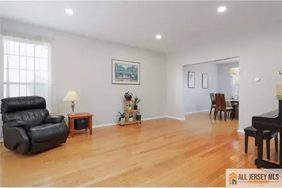 24 Hyde Park Drive, East Brunswick Township, NJ 08816 - Photo 5