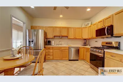 366 Waterside Boulevard, Monroe Township, NJ 08831 - Photo 17