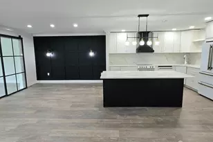 34 George Washington Dr, Monroe Township, NJ 08831 - Photo 1