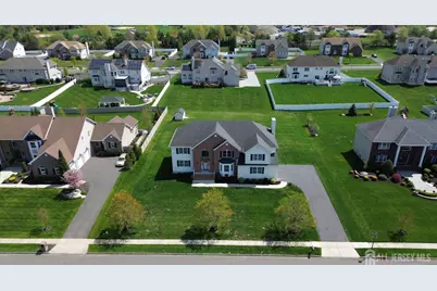 12 Sunny Court, Monroe Township, NJ 08831 - Photo 1