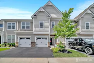 30 Grabowski Dr, Sayreville, NJ 08859 - Photo 1