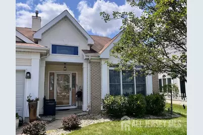 14 Wellington Place, Monroe Township, NJ 08831 - Photo 1