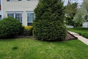 79 Columbus Dr, Franklin Township, NJ 08823 - Photo 1