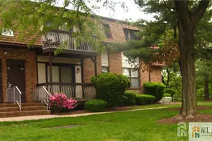 903 N Oaks Blvd N, North Brunswick Township, NJ 08902 - Photo 1