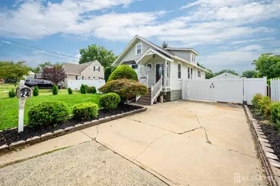 24 Crestwood Avenue, Edison, NJ 08817 - Photo 1