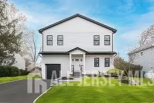 21 Heathcote Ave, Edison, NJ 08817 - Photo 1