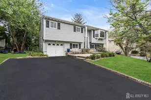 27 Bradford Rd, East Brunswick Township, NJ 08816 - Photo 1