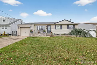 14 Sunnyside Drive, Carteret, NJ 07008 - Photo 1