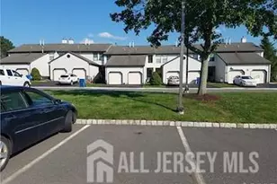 524 Cypress Ct, Flemington, NJ 08822 - Photo 1