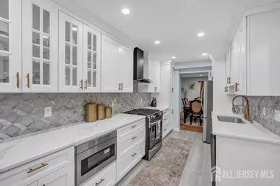 28 Hawthorn Drive, Edison, NJ 08820 - Photo 1