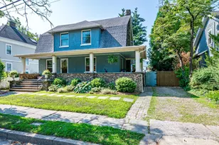 28 Clinton Pl, Metuchen, NJ 08840 - Photo 1
