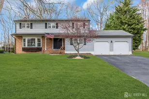 8 Queens Pl, Old Bridge Township, NJ 08857 - Photo 1