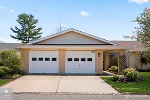 701 Croydon Rd, Monroe Township, NJ 08831 - Photo 1