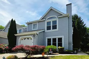 124 Magee Ct, East Brunswick Township, NJ 08816 - Photo 1