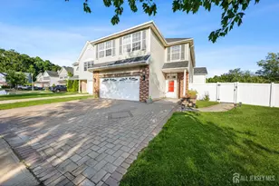 41 Tall Oaks Ct, Old Bridge Township, NJ 08857 - Photo 1