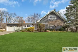 25 Greenwich Rd, Edison, NJ 08820 - Photo 1