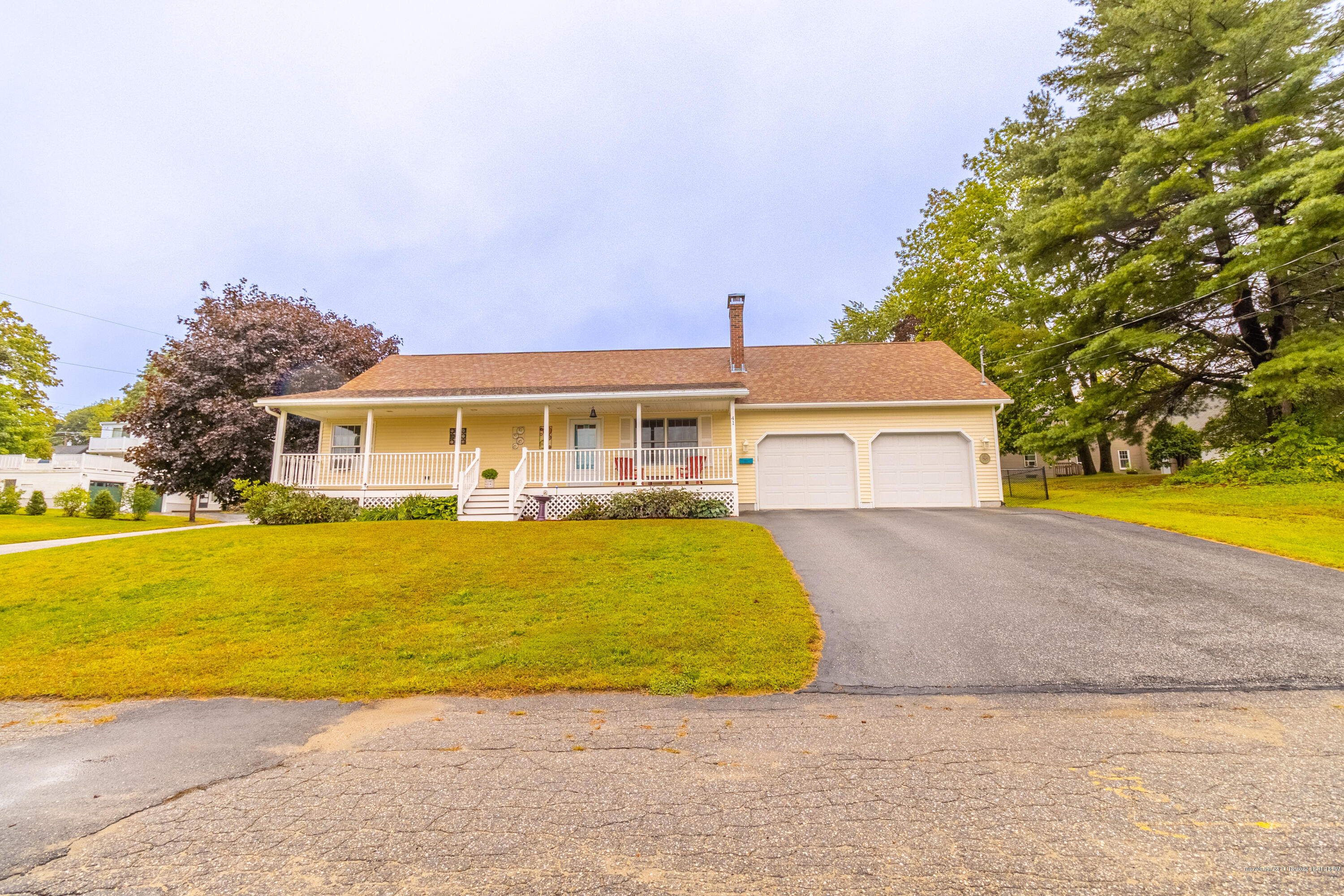 41 Dimsdale Ave, Lewiston, ME 04240 MLS 1542236 Coldwell Banker