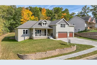 4715 Oakwood Hills Parkway, Eau Claire, WI 54701 - Photo 1