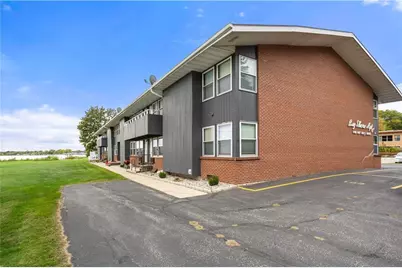 1001 Bay Shore Drive Drive #1-16, Oshkosh, WI 54901 - Photo 1