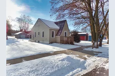 211 E Madison Street, Durand, WI 54736 - Photo 1
