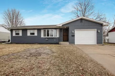 1525 Drury Avenue, Eau Claire, WI 54703 - Photo 1