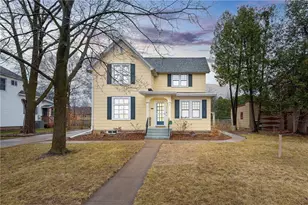 1515 S Farwell St, Eau Claire, WI 54701 - Photo 1