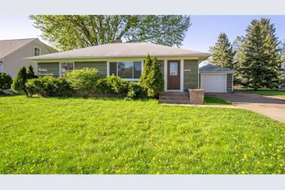 1408 E Lexington Boulevard, Eau Claire, WI 54701 - Photo 1