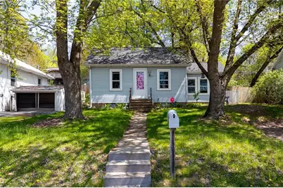 827 Hastings Way, Eau Claire, WI 54703 - Photo 1