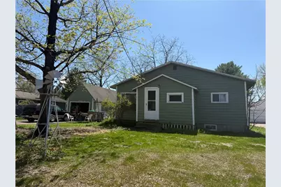 629 W Garden Street, Chippewa Falls, WI 54729 - Photo 1