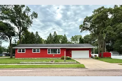 1623 Edgewood Lane, Eau Claire, WI 54703 - Photo 1