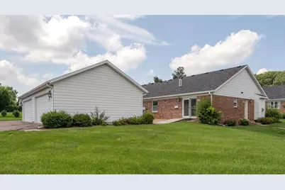 2004 Providence Court #D-18 Bdg 19, Eau Claire, WI 54703 - Photo 1