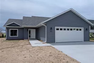 3411 Rosewood Ln, Eau Claire, WI 54703 - Photo 1