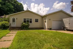 507 15th St, Menomonie, WI 54751 - Photo 1