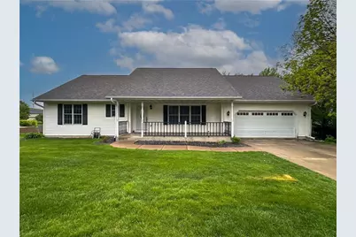 4305 S Oakwood Hills Parkway, Eau Claire, WI 54701 - Photo 1