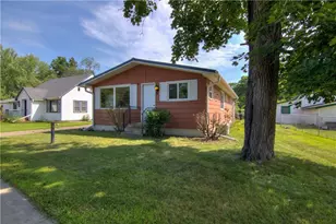 814 Broadway St, Menomonie, WI 54751 - Photo 1