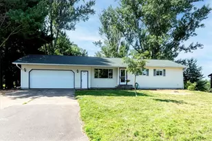 1402 16th Ave, Menomonie, WI 54751 - Photo 1