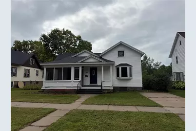 527 Broadway Street, Eau Claire, WI 54701 - Photo 1