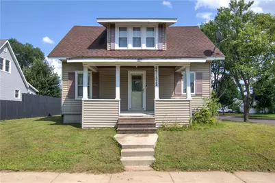 2105 8th Street, Eau Claire, WI 54703 - Photo 1