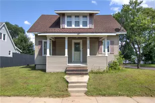 2105 8th St, Eau Claire, WI 54703 - Photo 1