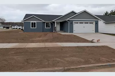 780 Kayson Place, Altoona, WI 54720 - Photo 1