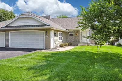 4221 E Hamilton Avenue #7, Eau Claire, WI 54701 - Photo 1